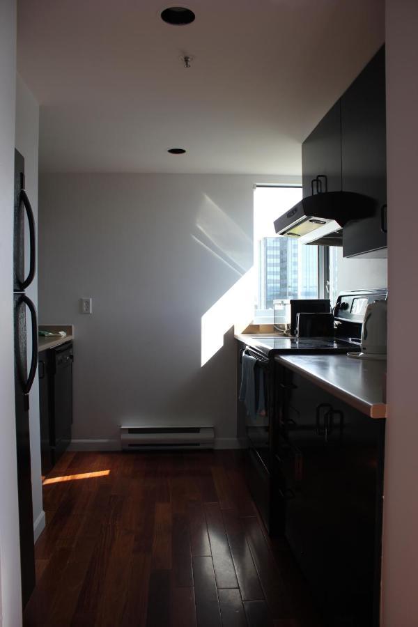 Your Vacation Home Downtown Vancouver Bagian luar foto
