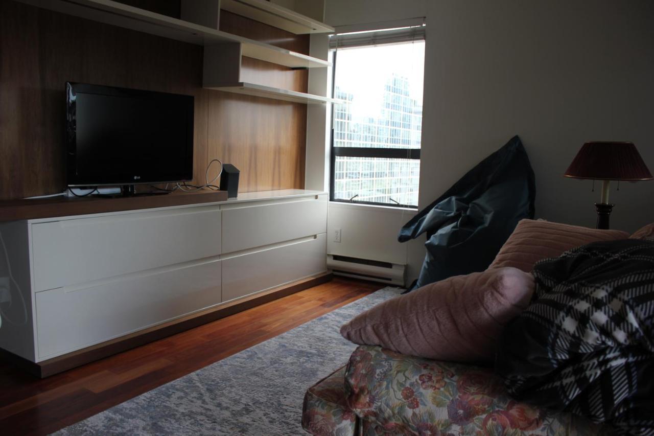 Your Vacation Home Downtown Vancouver Bagian luar foto