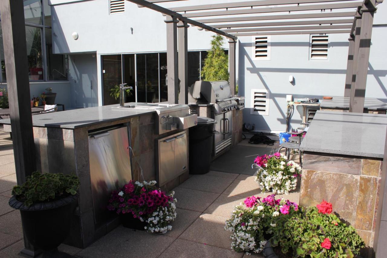 Your Vacation Home Downtown Vancouver Bagian luar foto