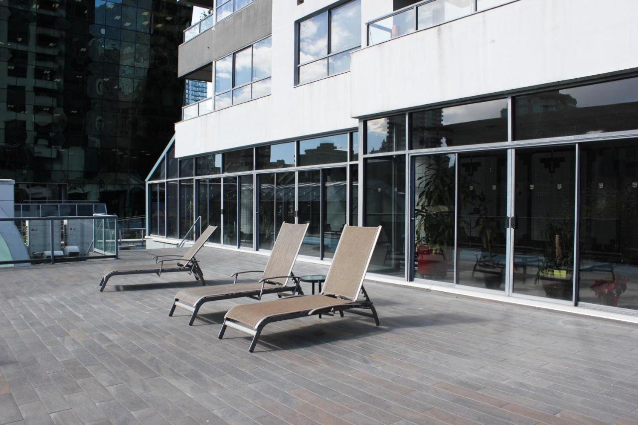 Your Vacation Home Downtown Vancouver Bagian luar foto