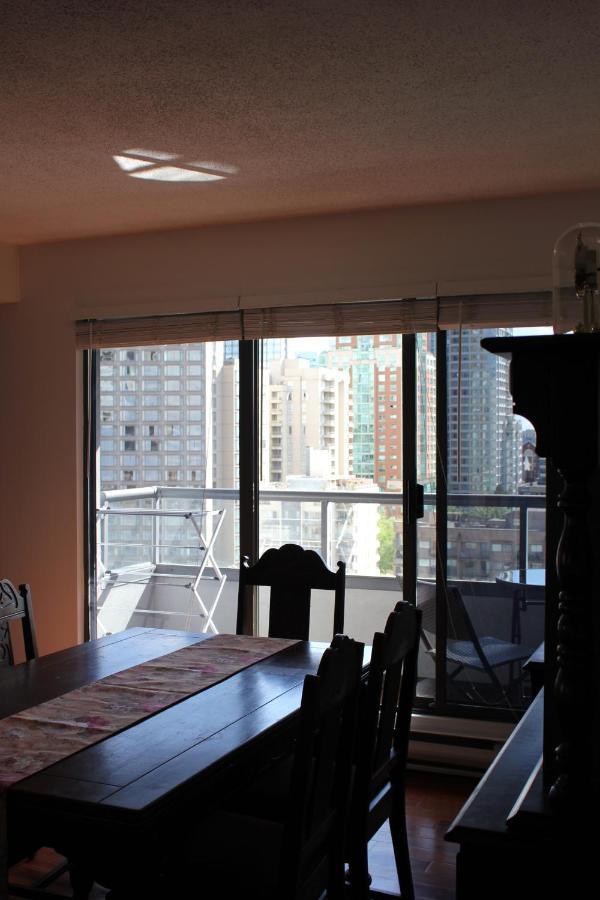 Your Vacation Home Downtown Vancouver Bagian luar foto